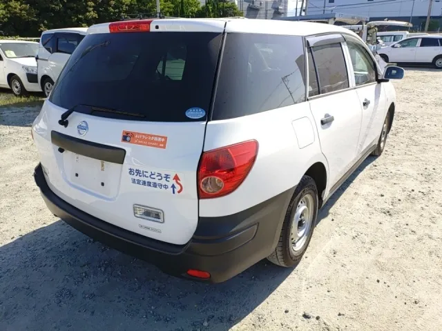 NISSAN AD 2021